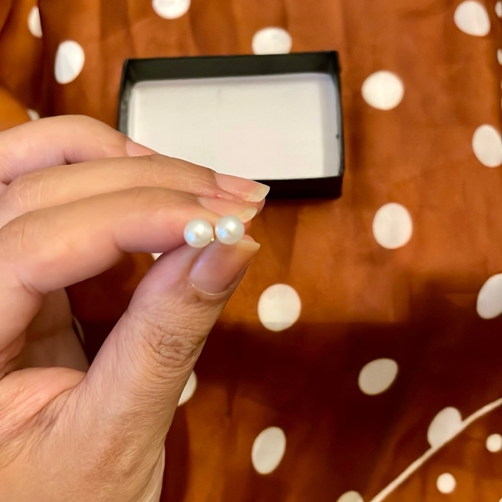 14k Gold Pearl Studs